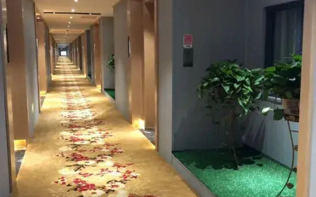 Ruihe Chain Hotel