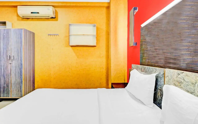Oyo Flagship 67387 Karnal Royal