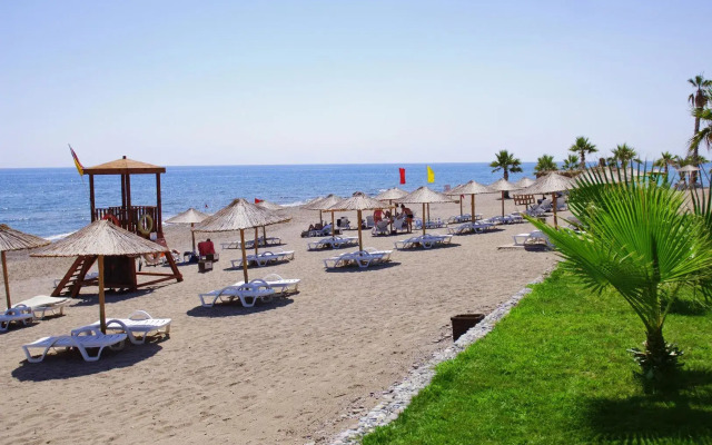 Flora Garden Beach Hotel