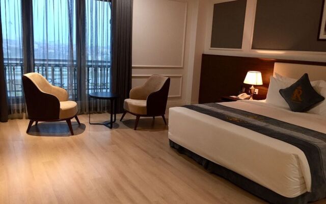 Rex Quang Binh Hotel