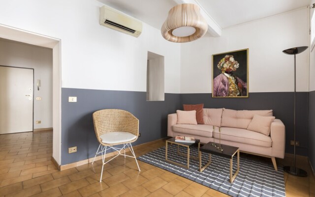 On Via Francesco Crispi Apt 1