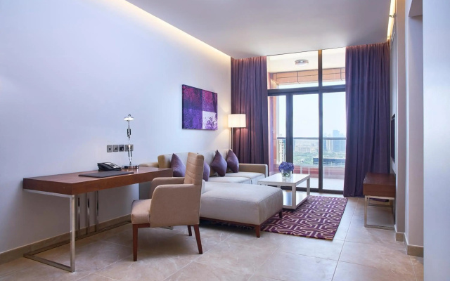 Mercure Dubai Barsha Heights  Suites And Apartments