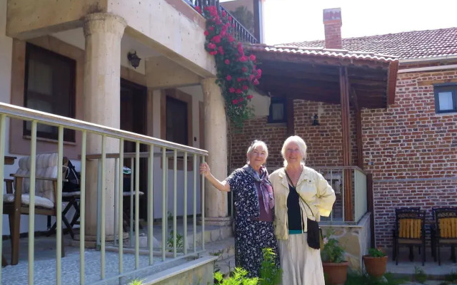 Akropolis Guest House