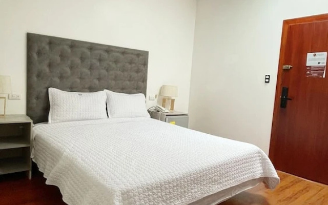 Sanchez hotel Spa by Chat Noir