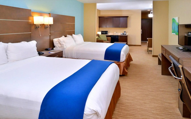 Holiday Inn Express Hotel & Suites Schulenburg by IHG