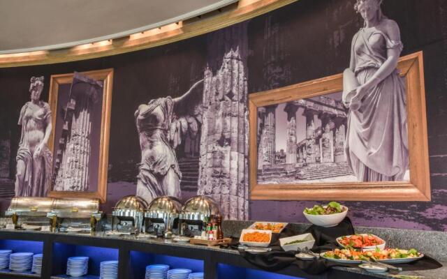 Radisson Montevideo Victoria Plaza Hotel
