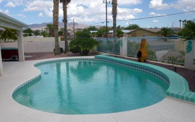 Jamaican Palms by Destination Havasu