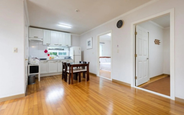 Jeju Palm Hills Pension