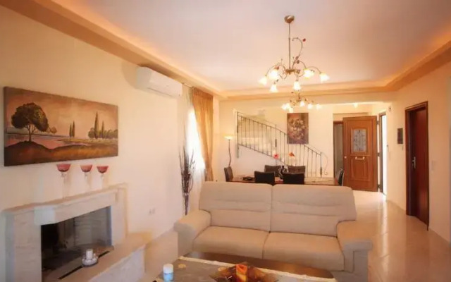 Themis Villa