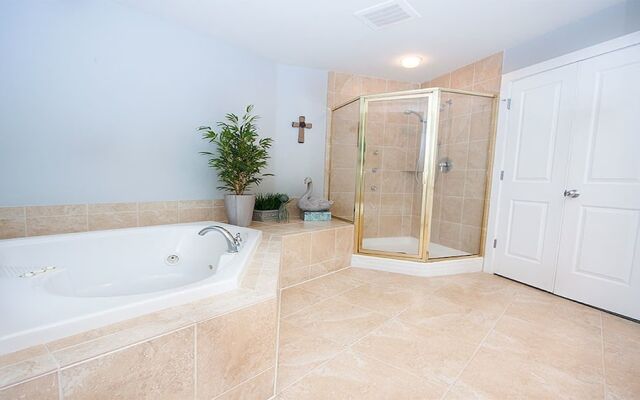 Crc0915 4 Bedroom Condo