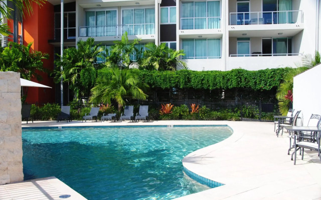 Peninsula Airlie Beach