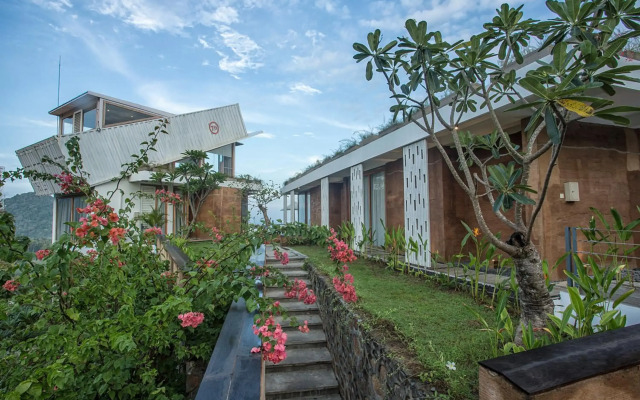 Seven Havens Residence