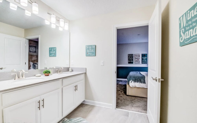 Interlocking Drive Villa Champions Gate