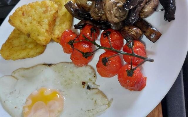 Longstone Bed and Breakfast