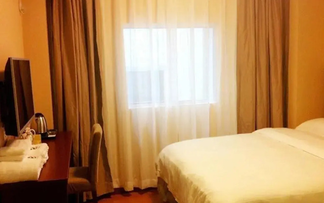 8 Inns Shenzhen Lianhua Moutain