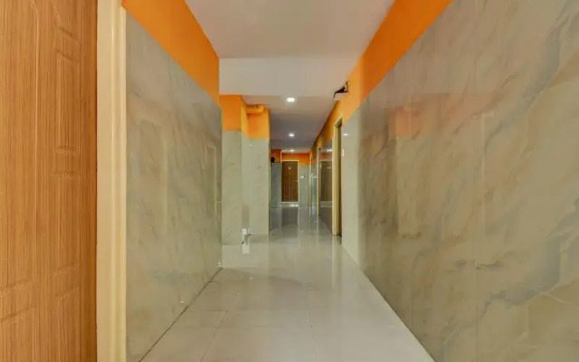 OYO 75132 K N Residency