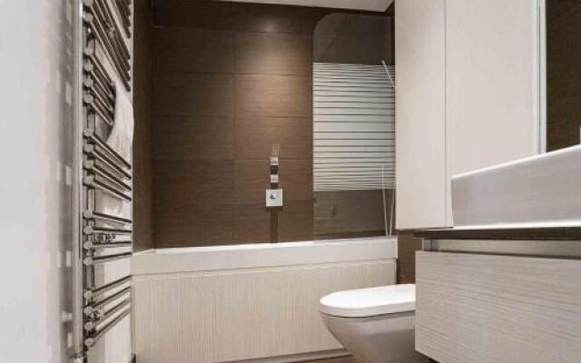 Gunwharf Quays Chic Apartment