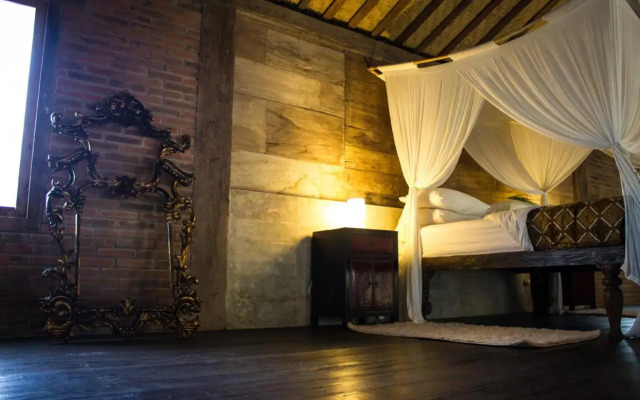 WAHYU Joglo Seminyak Lux