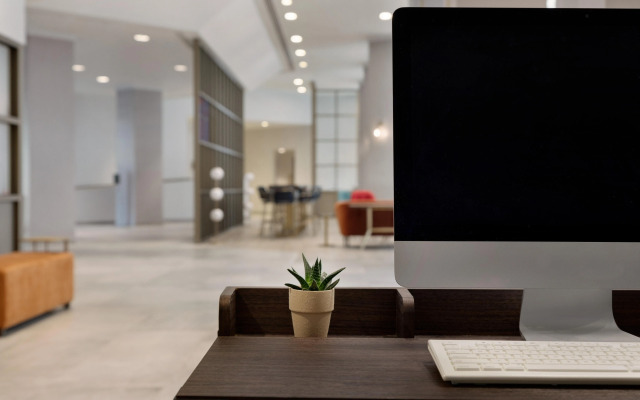 Crowne Plaza College Park - Washington DC by IHG