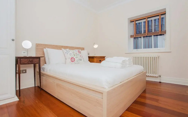London Bridge Designer Flat