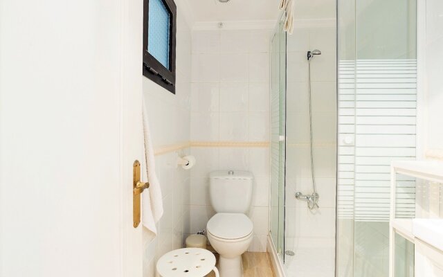 Victoria City Center Apartment