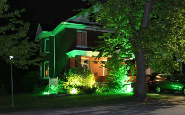 Li-Li Bed & Breakfast