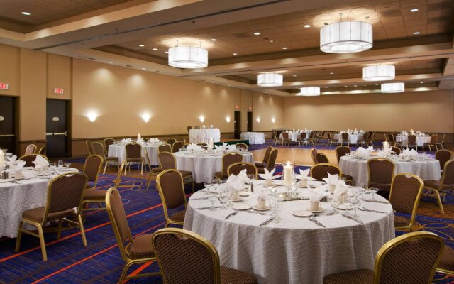 Courtyard by Marriott Baldwin Park