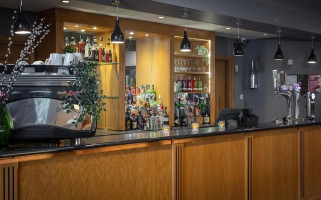 Hampshire Court Hotel & Spa