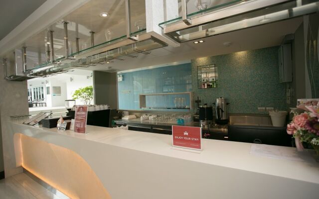 ZEN Premium Santiphap Park