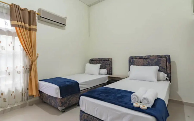 The Lima Guest House Syariah RedPartner