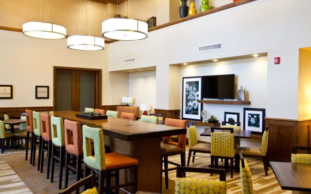Hampton Inn & Suites Salinas