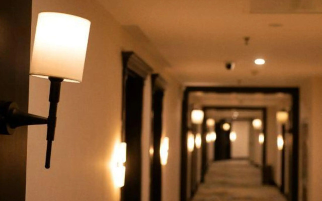 Yixuan Hotel