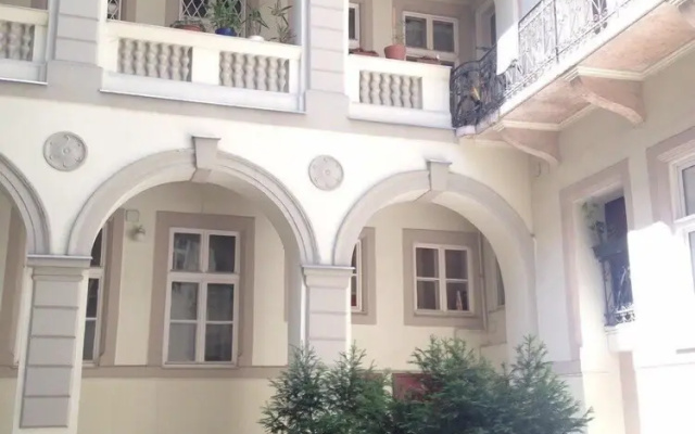 Standard Apartment by Hi5 - RÃ³zsa street