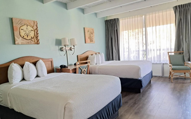 Days Inn & Suites by Wyndham Jekyll Island