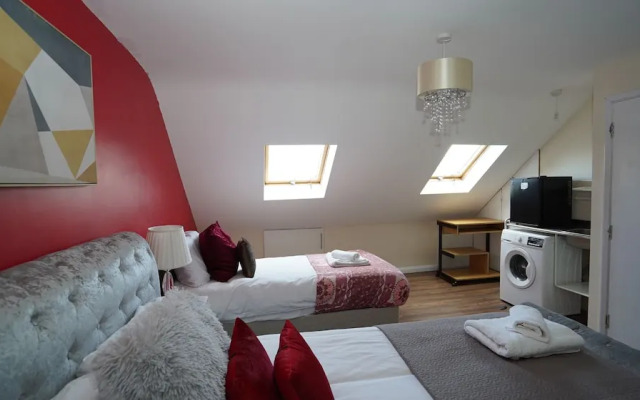 59B Comfortable Home Sleeps 8