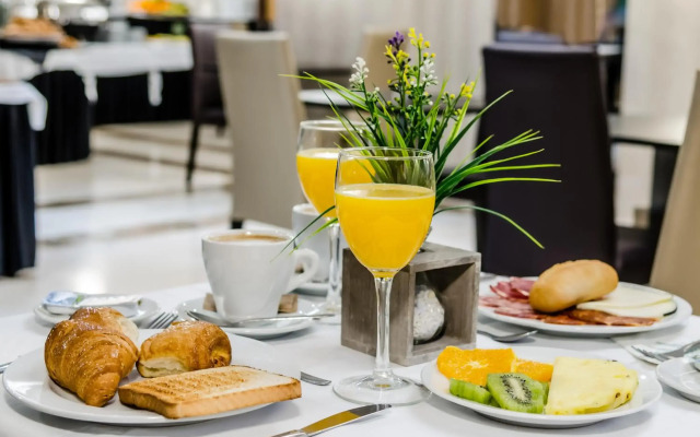 Hotel Reina Cristina