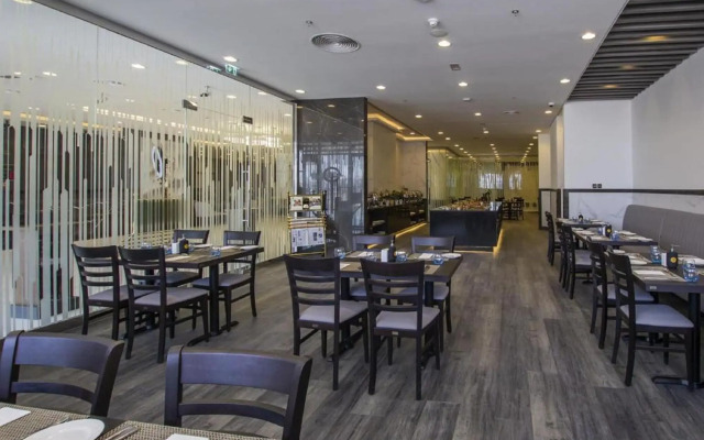 TIME Onyx Hotel Apartments