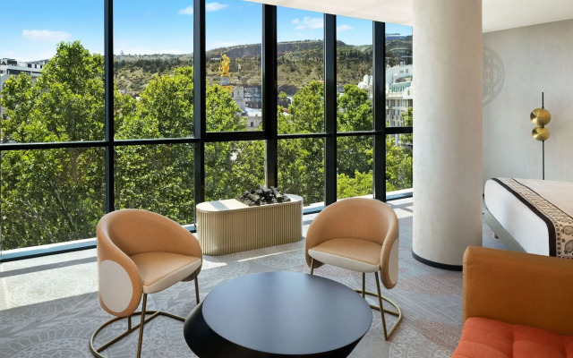 Paragraph Freedom Square, A Luxury Collection Hotel, Tbilisi