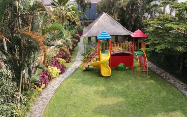 Cozy Furnished 3Br At Grand Setiabudi Apartment