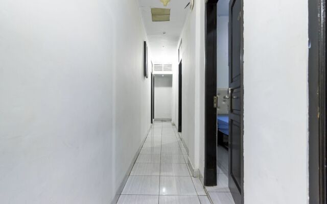 Reddoorz near Gajah Mada Plaza 2