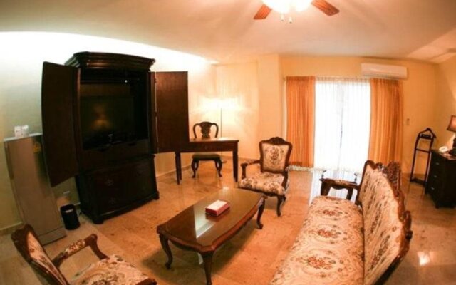 Silverwoods Hotel (SHA Extra plus)
