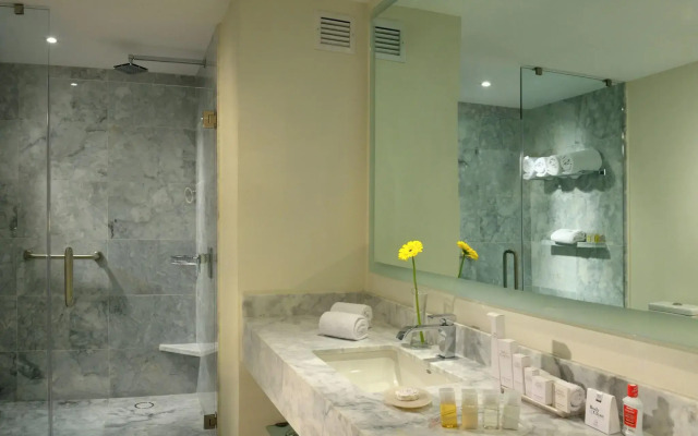 HS HOTSSON Hotel Silao
