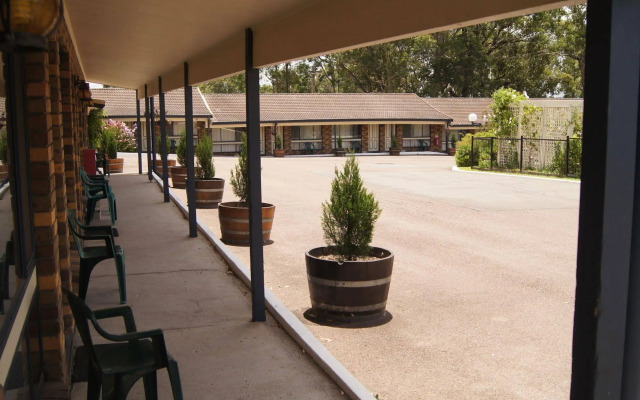 Old Maitland Inn