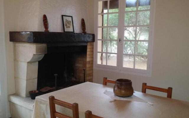 Maison dans Quartier Calme