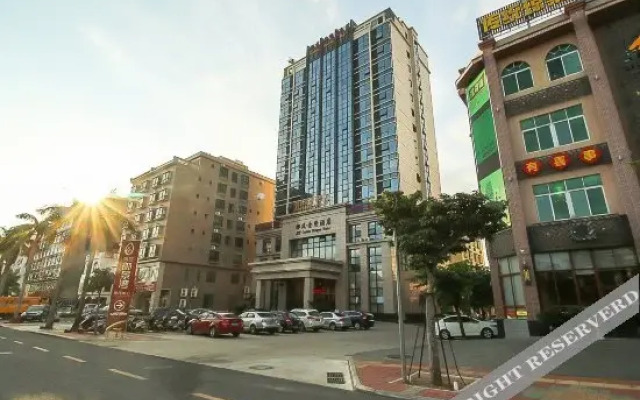 Coconut Rhyme Golden Dragon Hotel (Qionghai Yinhai Road Flagship)