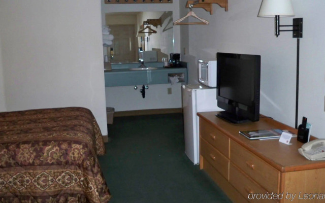 Sugarloaf Mountain Motel