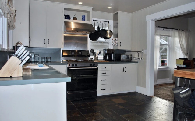 Stylish Craftsman Premium Comfort