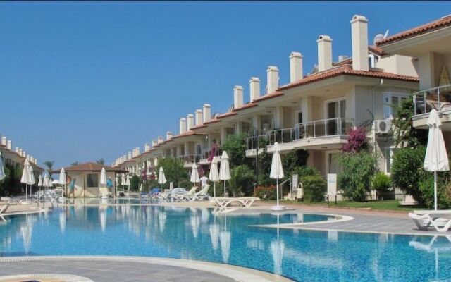 Villa AQ22 by JoyLettings