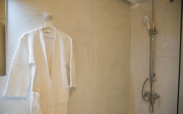 L' apartment blanc dans le centre de Glyfada