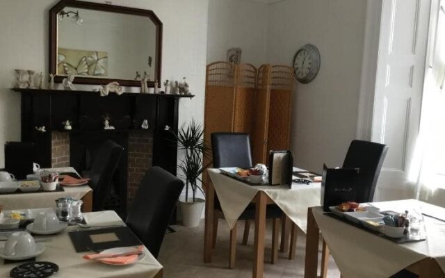 Poppy's Guest House
